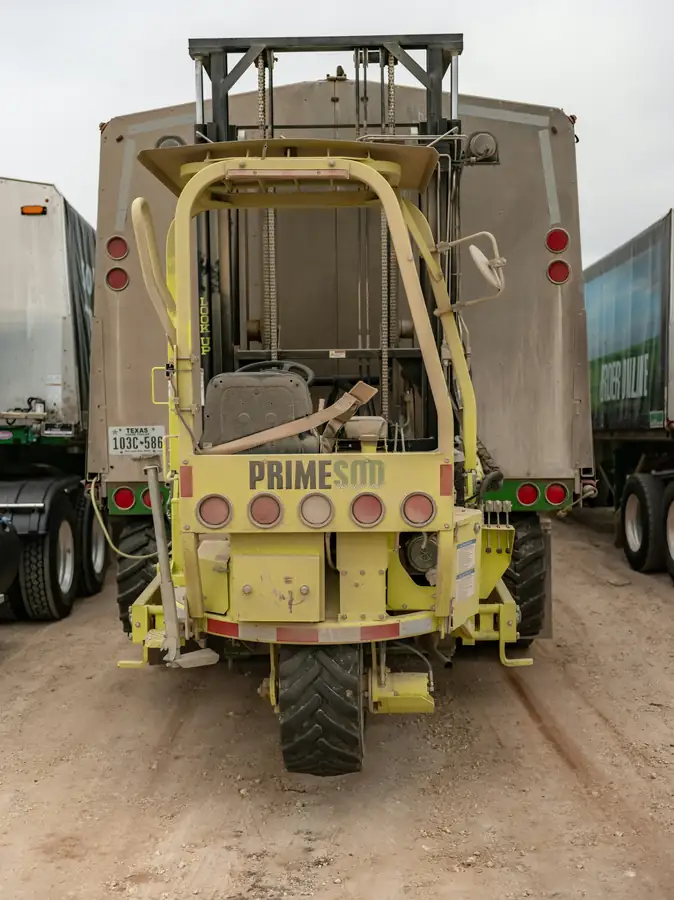 Beverage trailer operator using a Point-of-Sale system inside the trailer