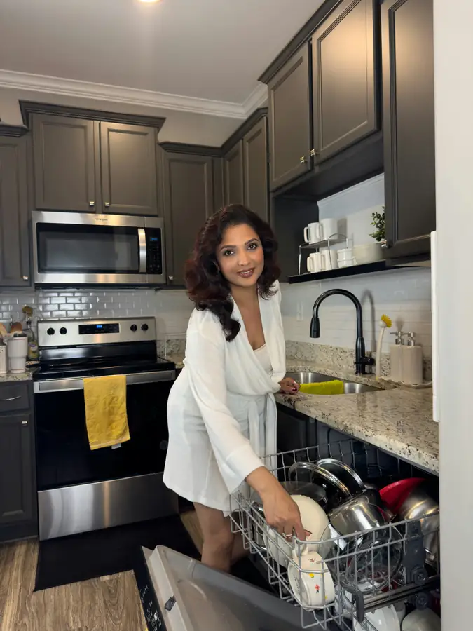 Cleaning kitchen appliances