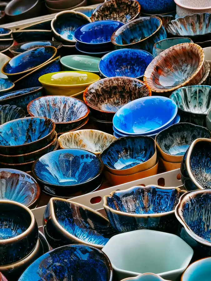 Online search for tableware suppliers
