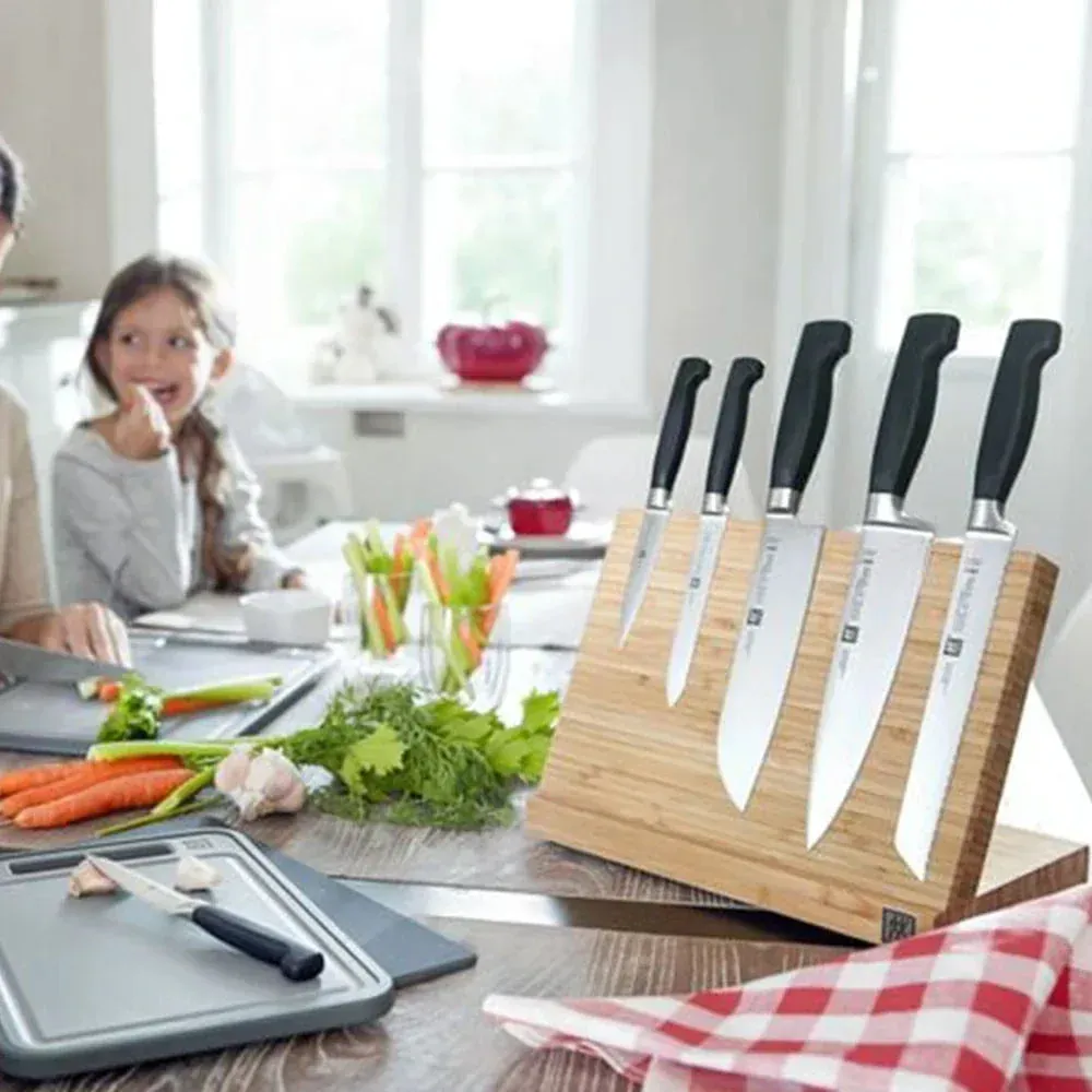 Zwilling 1002234 Magnetic Knife Bamboo Storage Easel for 5 Knives