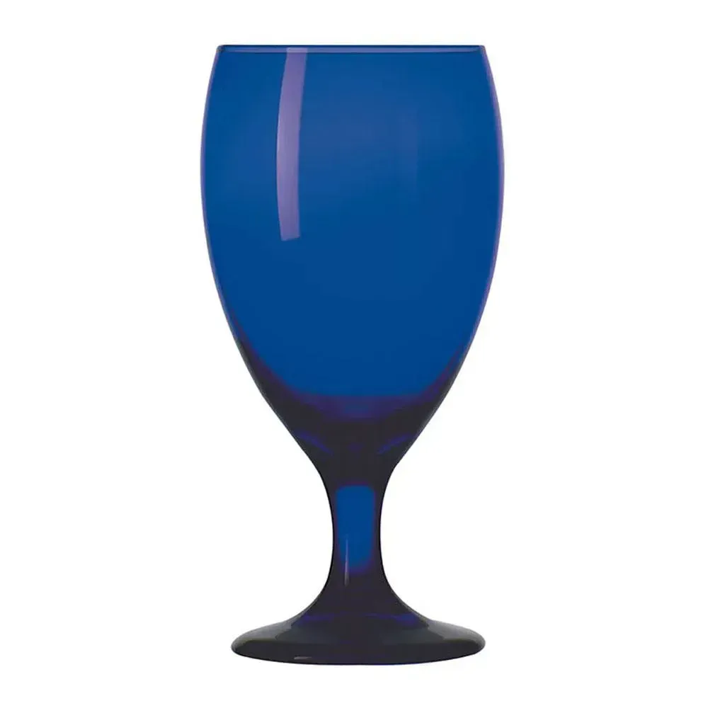 Cobalt iced tea glass from Libbey with a bold color and tall profile, perfect for eye catching drink service in upscale venues and restaurants.