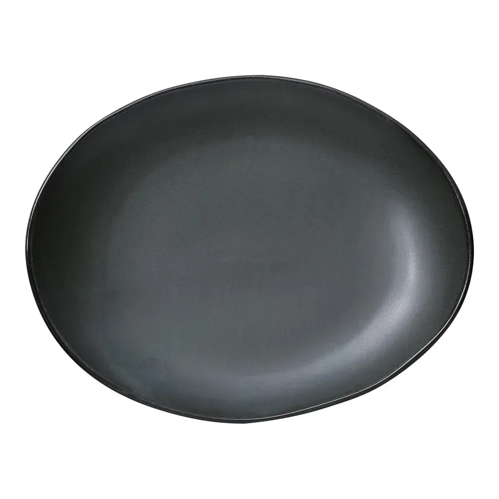 Stylish Yanco China black plate designed for elegance, offering a sleek and modern look that enhances any culinary presentation beautifully.
