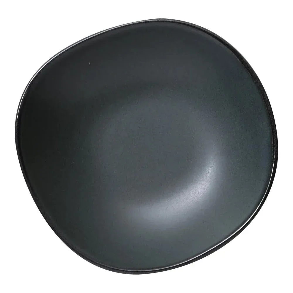 Yanco China black plate with a smooth surface and subtle gloss, ideal for serving main courses, appetizers, or desserts with refined presentation.