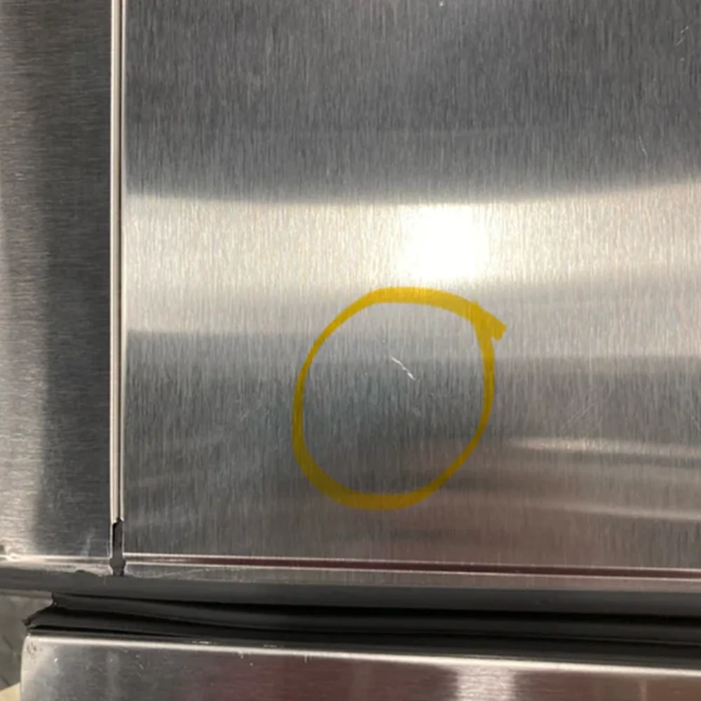 Used True GDM-06-34-HC~FGD01 20 1/2" Refrigerated Glass Door Countertop Merchandiser, 3-Year Limited Warranty