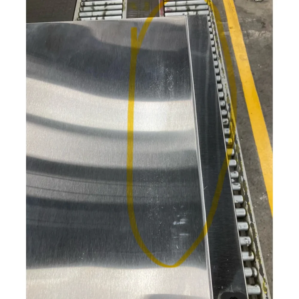 Used True GDM-07-S-HC~FGD01 24 1/8" Refrigerated Glass Door Countertop Merchandiser, Stainless Steel, 3-Year Limited Warranty