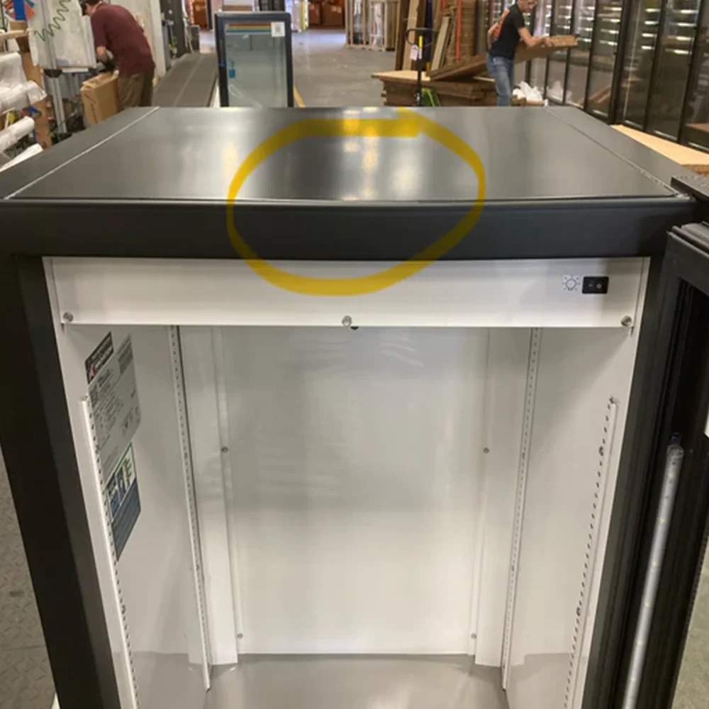 Used True GDM-08-HC~TSL01 24" Merchandiser Refrigerator, 1 Section, 3-Year Limited Warranty