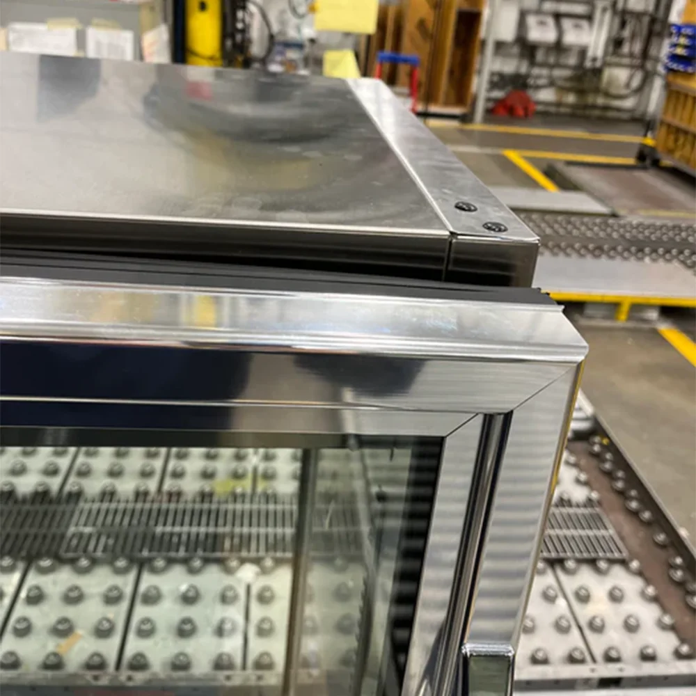 Used True GDM-10PT-HC~TSL01 25" Pass-Thru Merchandiser Refrigerator, 1 Section, 3-Year Limited Warranty