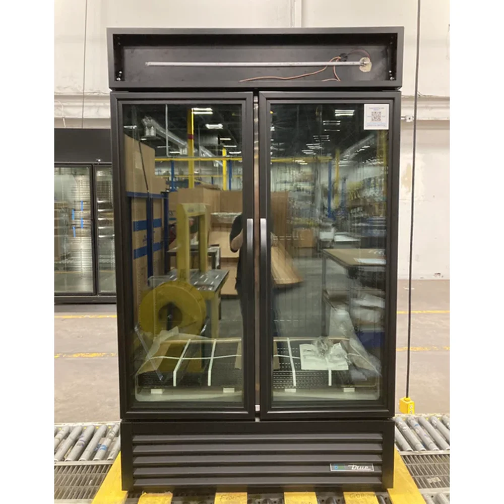 Used True GDM-43F-SL-HC~TSL01 47 1/8" Refrigerated Glass Door Merchandiser, 2 Doors, 3-Year Limited Warranty