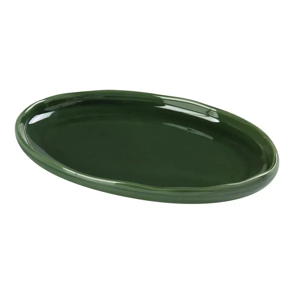 Yanco China green chinaware oval plate, durable reusable catering serveware, ideal for entrees and shared portions at dining events.