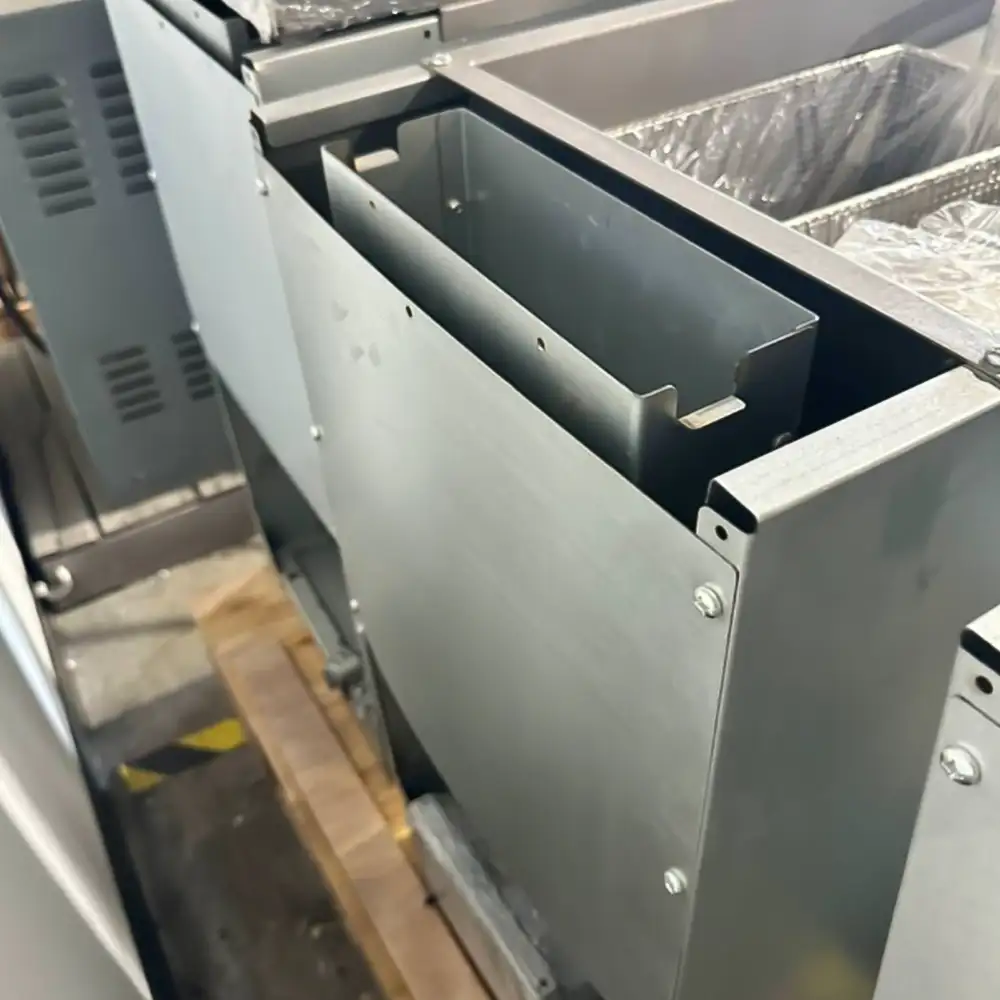 Used  40 lbs Commercial Gas Fryer, Liquid Propane, 105,000 BTU, 1 Year Warranty