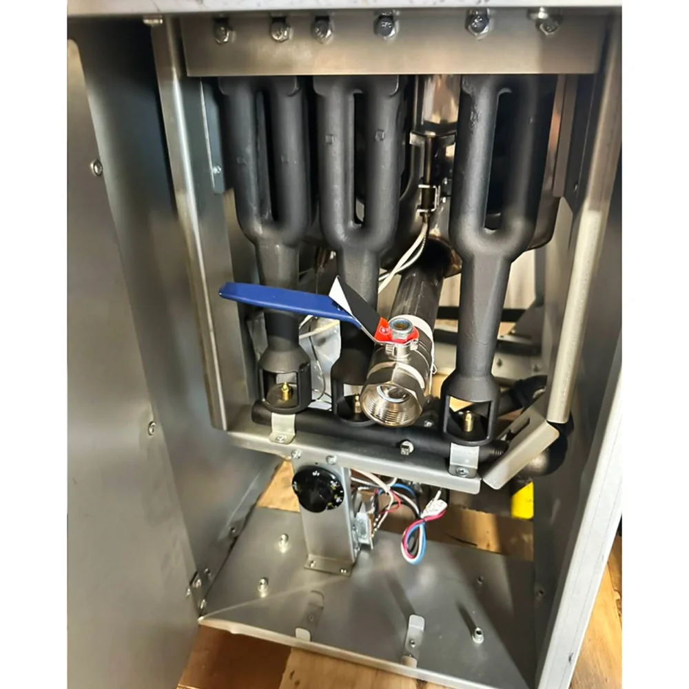 Used  40 lbs Commercial Gas Fryer, Liquid Propane, 105,000 BTU, 1 Year Warranty