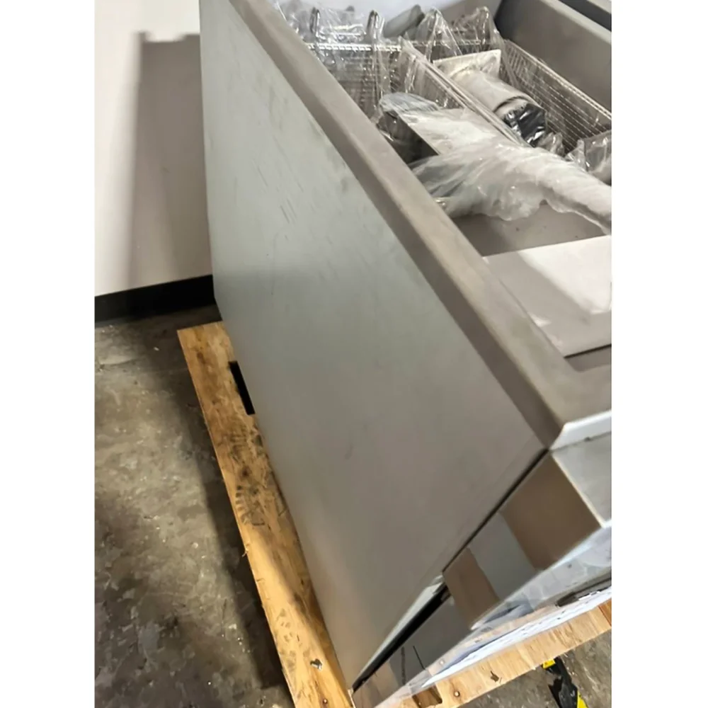 Used  40 lbs Commercial Gas Fryer, Liquid Propane, 105,000 BTU, 1 Year Warranty