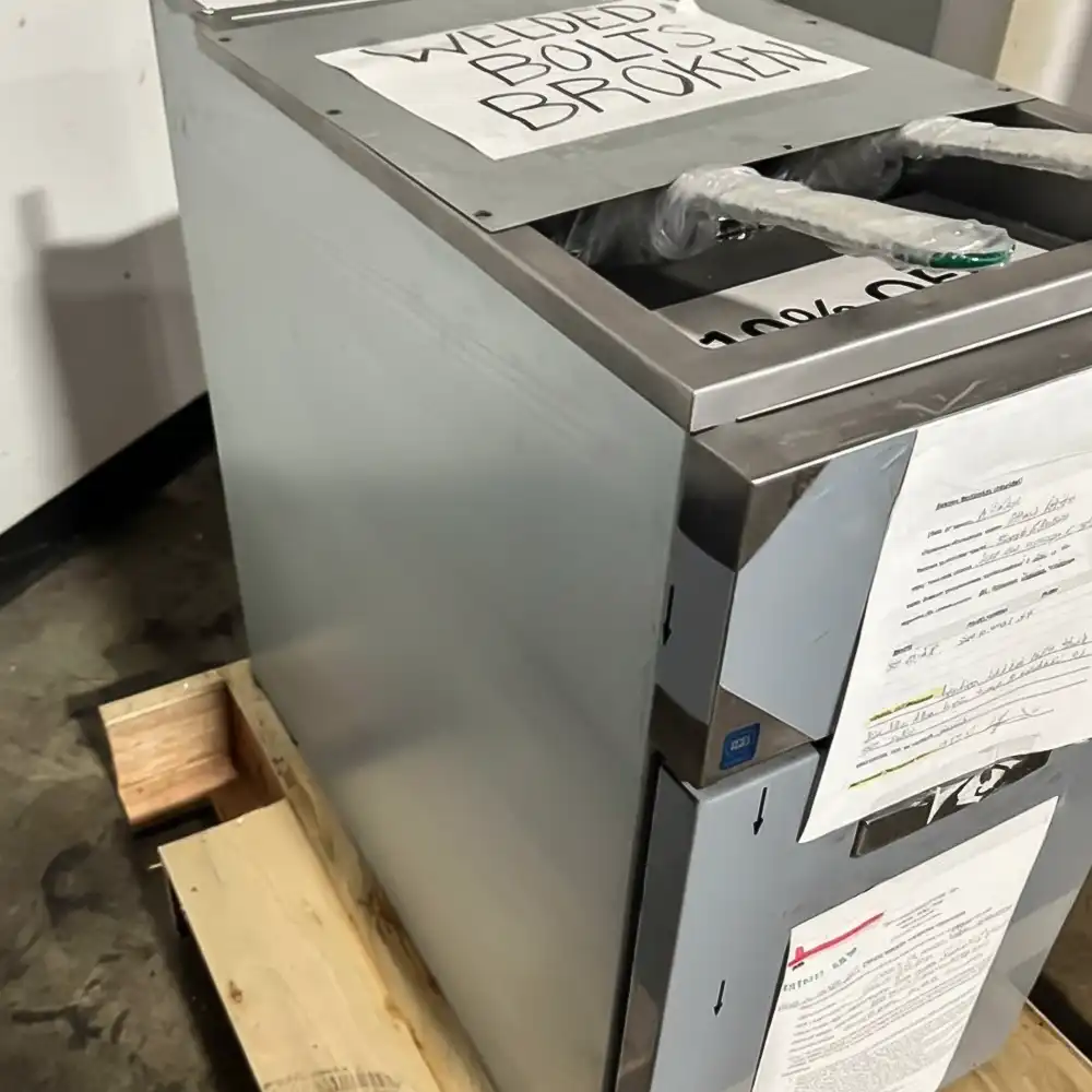 Used  40 lbs Commercial Gas Fryer, Liquid Propane, 105,000 BTU, 1 Year Warranty