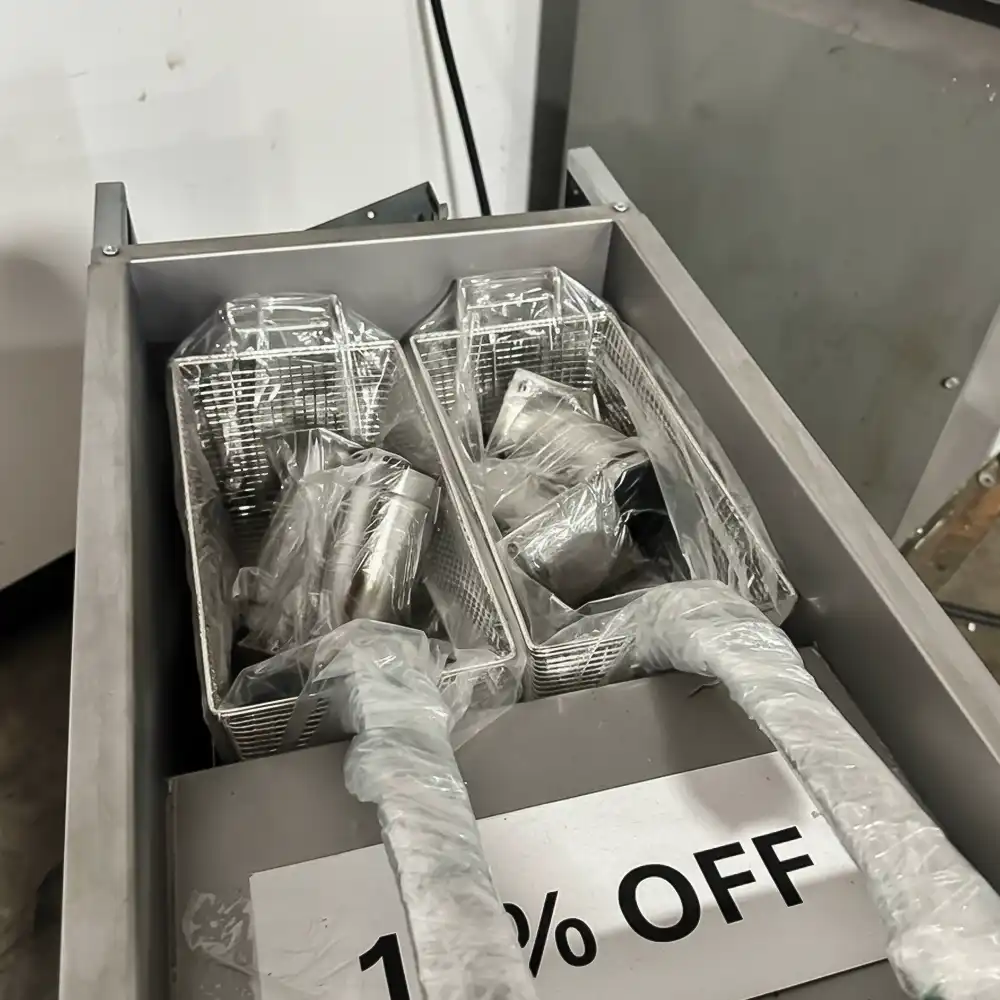 Used  40 lbs Commercial Gas Fryer, Liquid Propane, 105,000 BTU, 1 Year Warranty