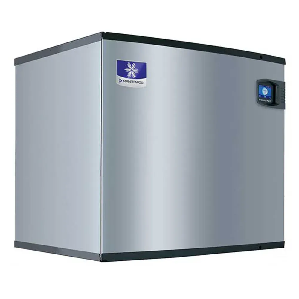 A remote condenser Manitowoc half size cube ice machine that produces a high volume of half-size cube ice, ideal for busy hotels and restaurants.