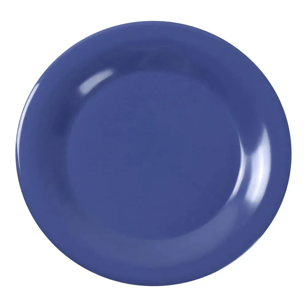 Yanco China blue melamine round plate with wide rim provides a calming look while serving dishes, perfect for relaxed, stylish dining environments.