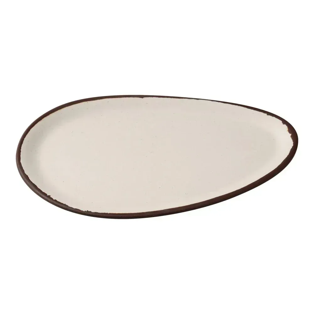 Yanco China white melamine oval plate with sturdy design, ideal for main dishes and generous servings at home or commercial kitchens.