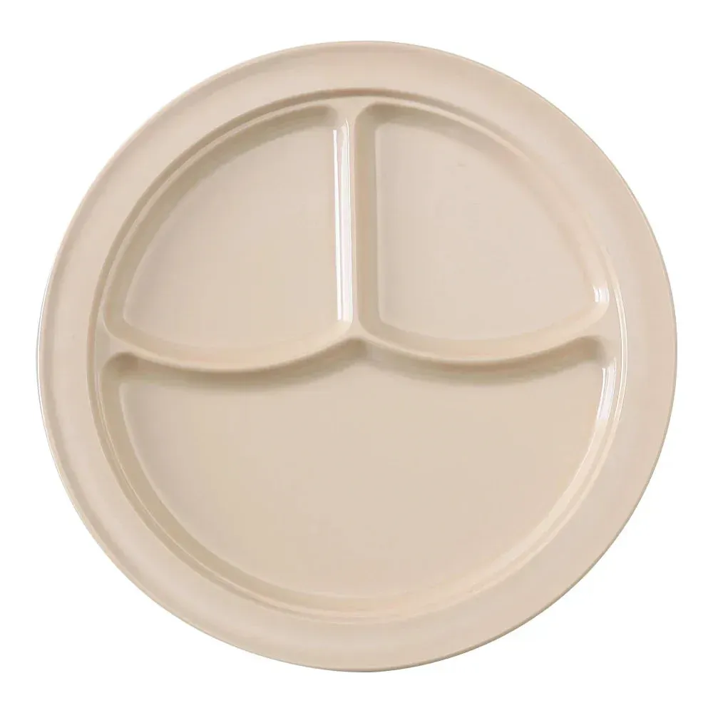 Yanco China tan melamine three-compartment plate offers practical meal organization for catering, schools, and institutional dining operations.