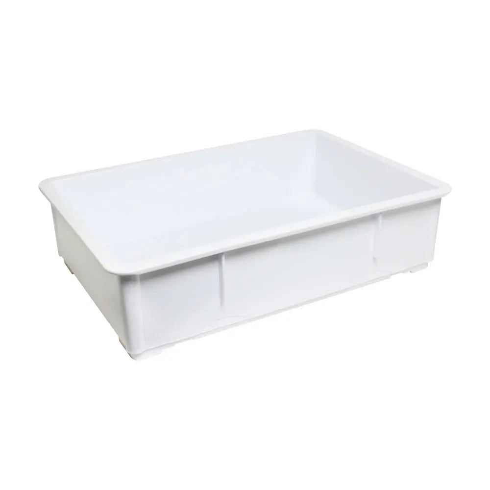 White polypropylene pizza dough box from Thunder Group, a durable and stackable container for proofing and storing pizza dough.