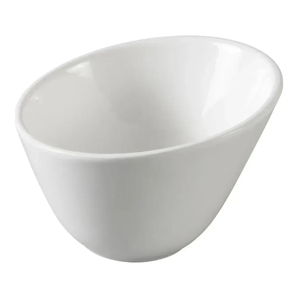Yanco China medium white sheer chinaware bowl ideal for cereal, soup, or side dishes adding elegance and clean lines to hospitality service.