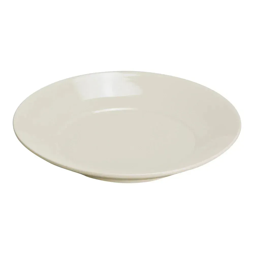 Yanco China medium white recovery dinner plate is perfect for healthcare and cafeteria service, providing a durable, versatile dining solution.