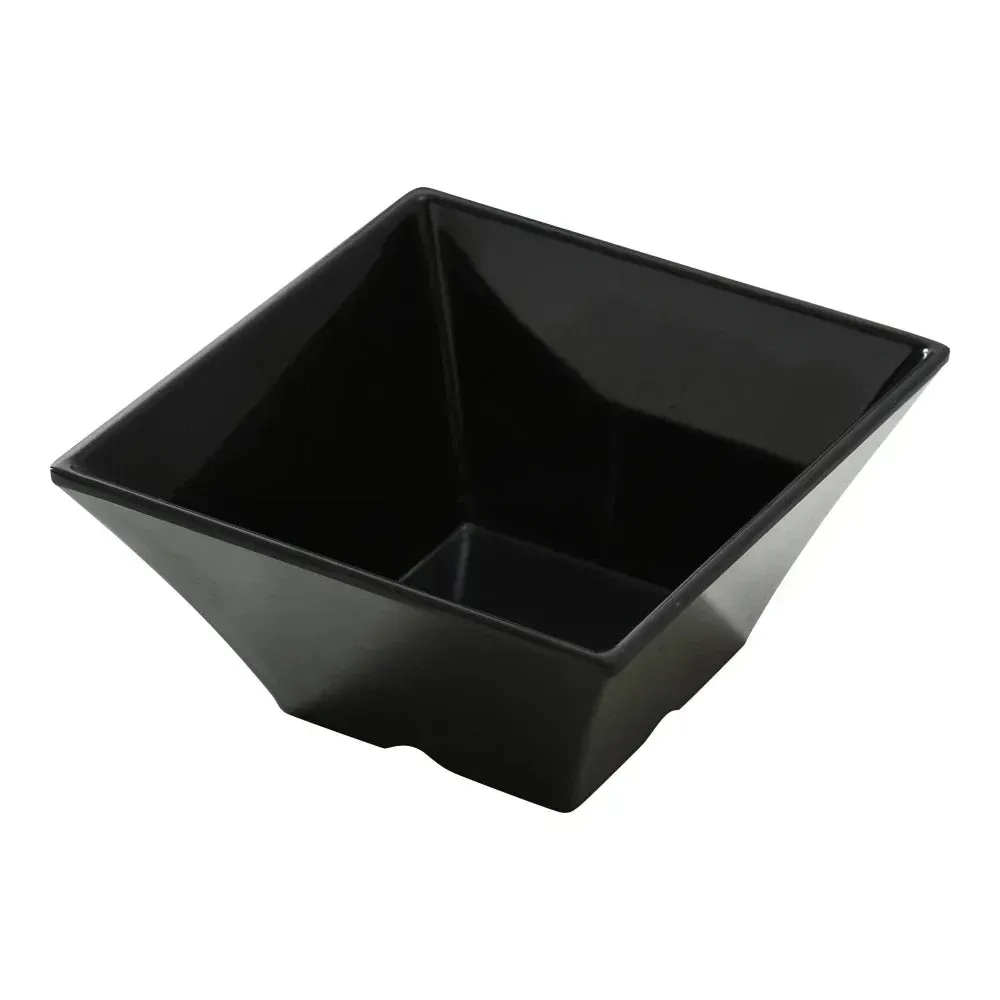 Yanco black melamine square salad bowl, durable and elegant, ideal for serving salads, sides, or main dishes in restaurants and cafes.