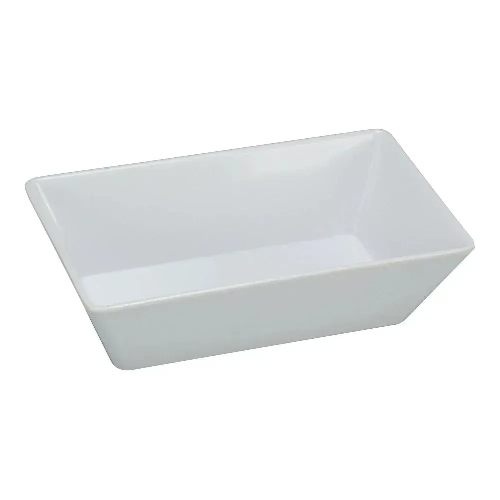 Yanco white melamine rectangular Rome dinner plate, sturdy and versatile, perfect for serving main courses, sides, or appetizers in restaurants.