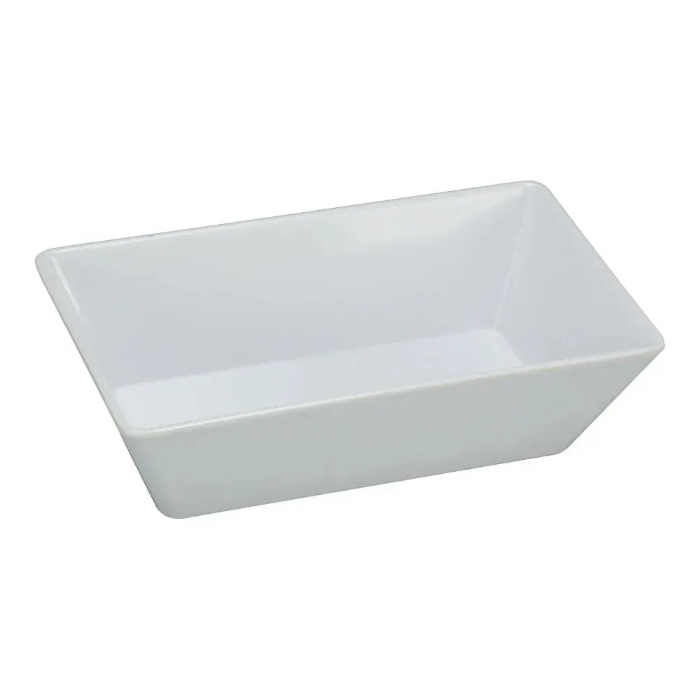 Yanco white melamine rectangular Rome plate, stylish and durable, perfect for serving main courses, appetizers, or side dishes in restaurants.