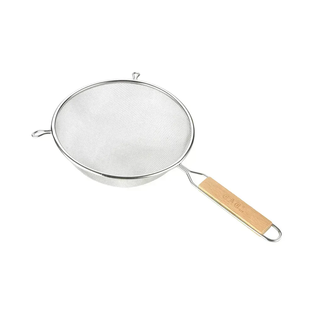 CAC China lightweight single-mesh strainer with wood handle, ideal for daily prep in pastry kitchens, restaurants, or boutique coffee houses.