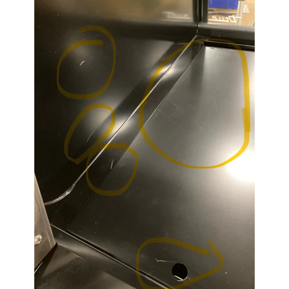 Used True TGM-DC-36-SC-SC-B-B 36 1/4" Curved Glass Black Dry Bakery Display Case, 3-Year Limited Warranty