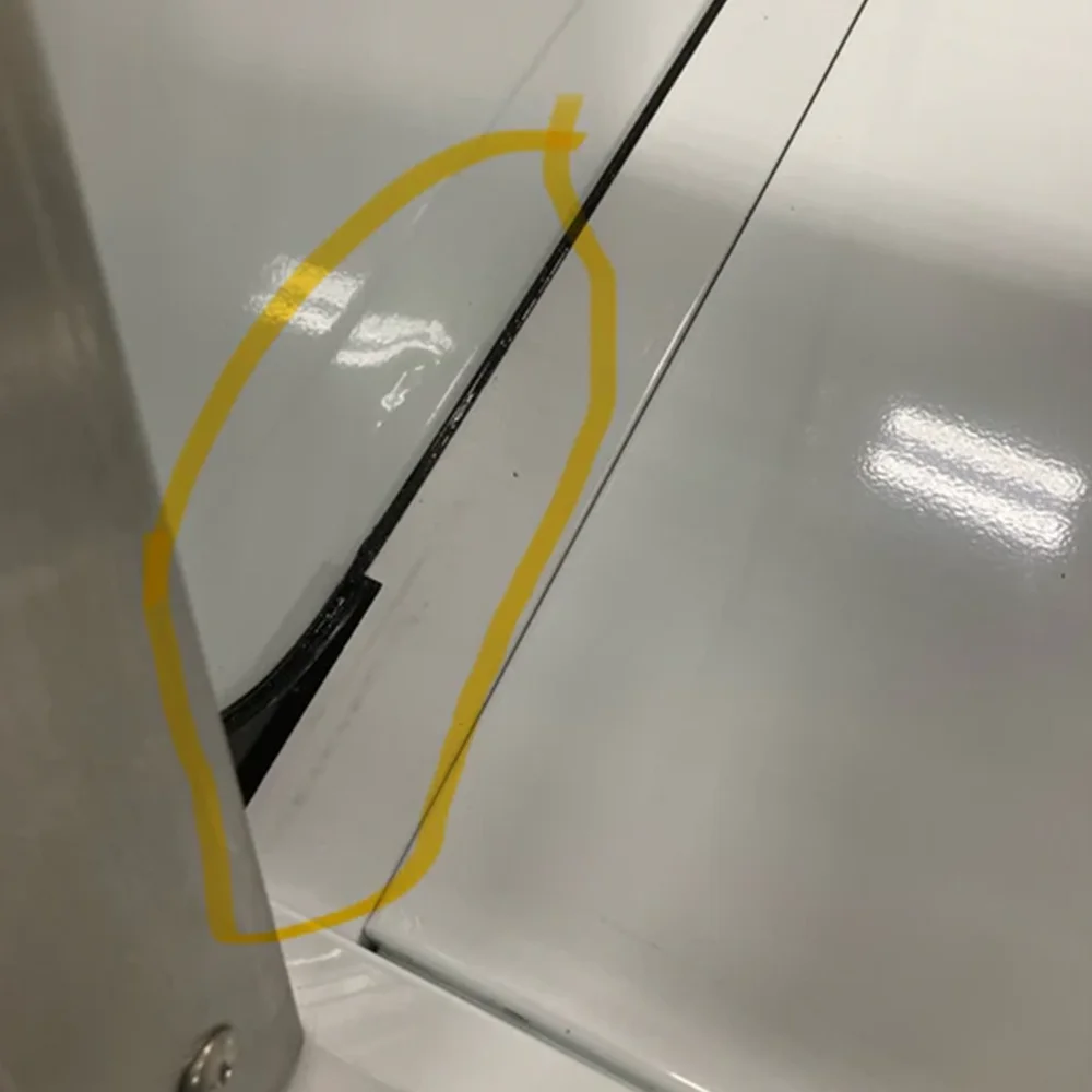 Used True TGM-DC-36-SC-SC-B-W 36 1/4" Full Service Dry Bakery Case with Curved Glass, 3-Year Limited Warranty