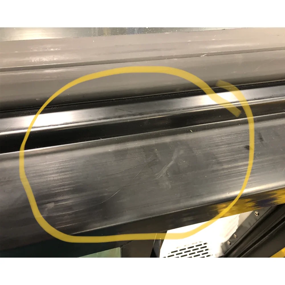 Used True TGM-DZ-48-SC-SC-W-W 48 1/4" Curved Glass Refrigerated Bakery Display Case, White, 3-Year Limited Warranty