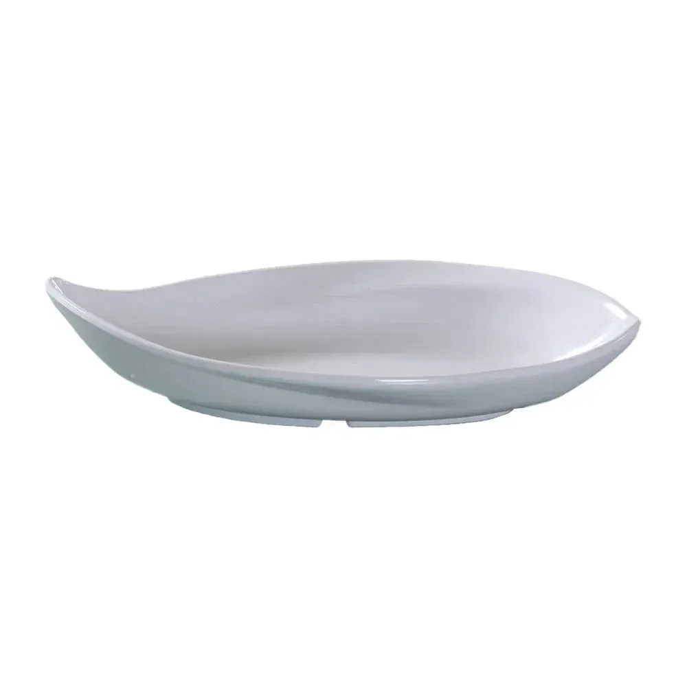 Yanco China white melamine Venice appetizer or dessert plate, ideal for sweets, snacks, or light dishes in a stylish and durable design.