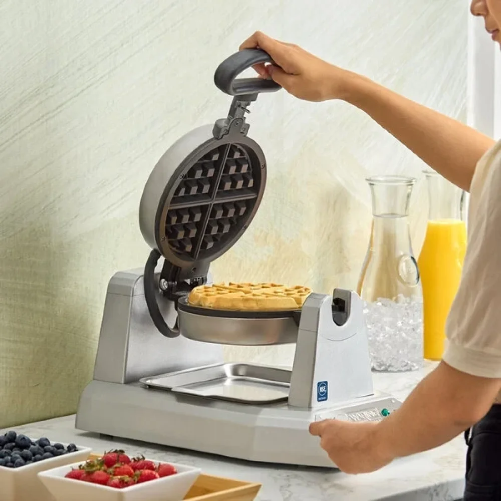 Waring WW180X Single Belgian Waffle Maker